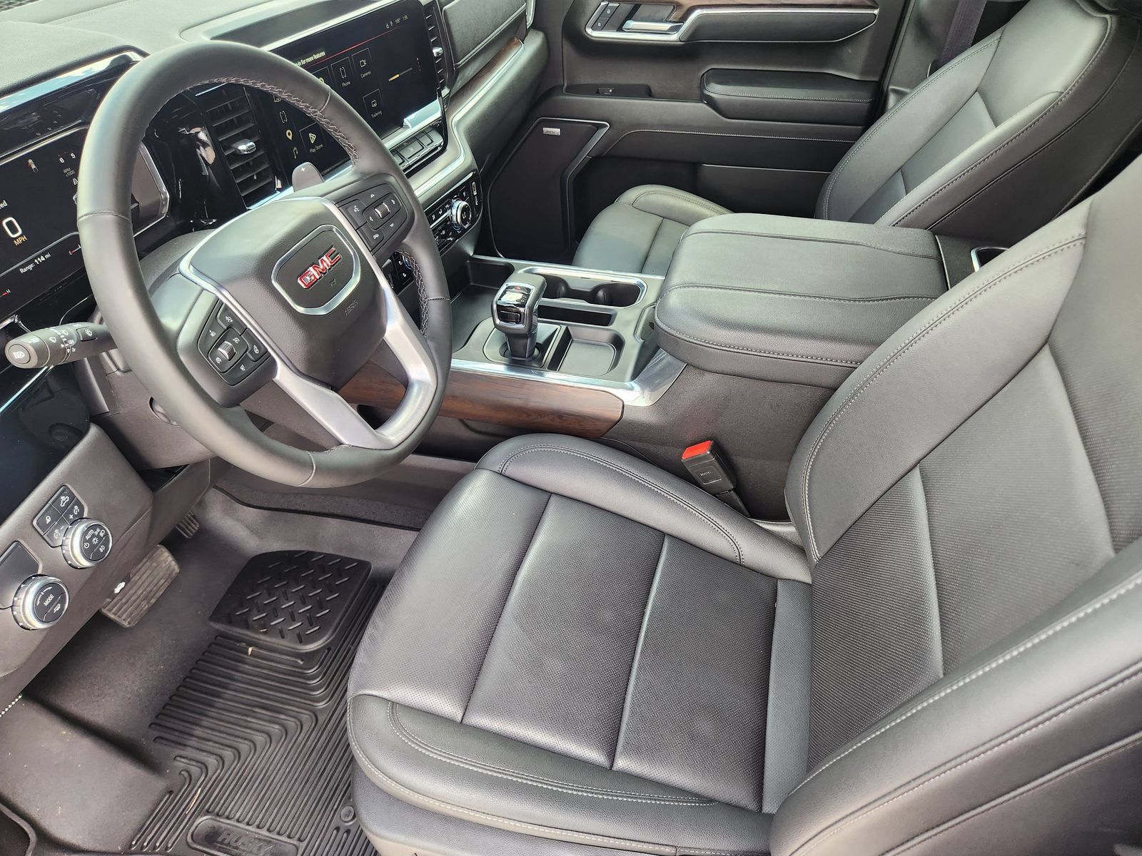 Certified 2025 GMC Sierra 1500 SLT RWD image 14