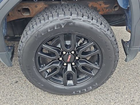 Certified 2024 GMC Sierra 1500 Pro w/ Graphite Edition AWD/4WD image 8