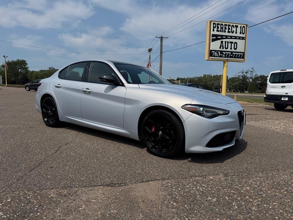 Used 2020 Alfa Romeo Giulia AWD w/ Quick Order Package 22J Sport image 2
