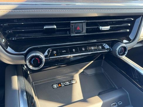 New 2026 Chevrolet Tahoe High Country image 13