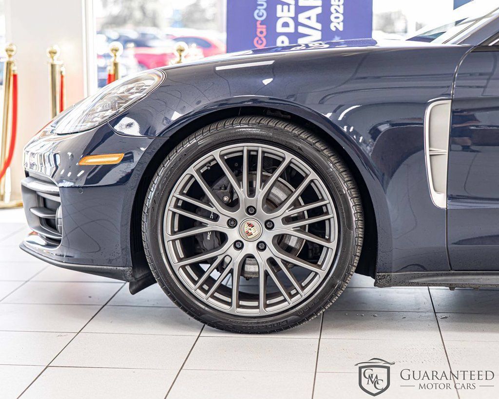 Used 2023 Porsche Panamera 4 Platinum Edition w/ Assistance Package AWD/4WD image 7