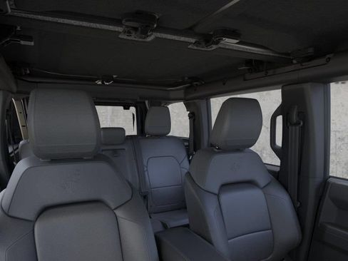 New 2026 Ford Bronco Outer Banks w/ Sasquatch Package AWD/4WD image 16