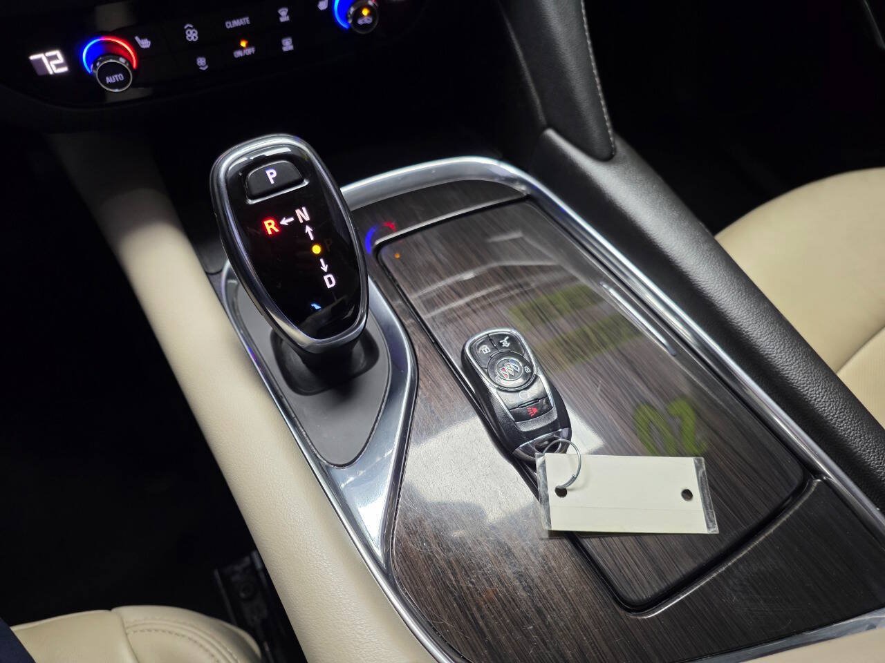 Used 2020 Buick Enclave Essence FWD image 25
