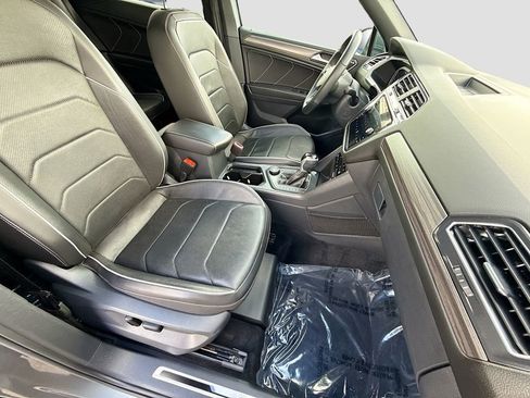 Used 2022 Volkswagen Tiguan SEL R-Line AWD/4WD image 14
