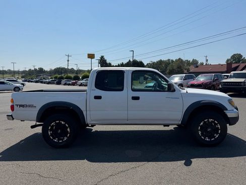 Used 2004 Toyota Tacoma 4x4 Double Cab w/ Convenience Pkg image 2