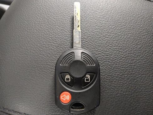 Used 2015 Ford Escape SE AWD/4WD image 32