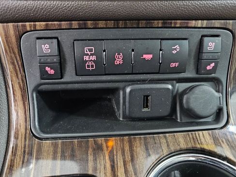 Used 2016 GMC Acadia Denali image 21