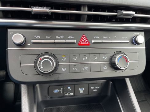 Certified 2026 Hyundai Tucson SE image 15