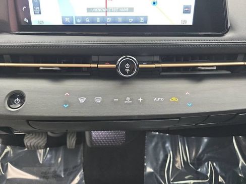 Used 2023 Nissan Ariya FWD image 24