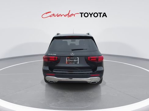 Used 2024 Mercedes-Benz GLB 250 image 7