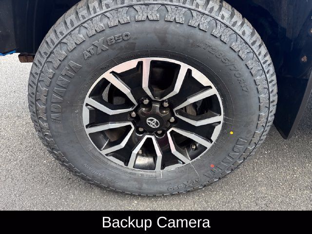 Used 2020 Toyota Tacoma TRD Sport w/ Technology Package AWD/4WD image 10