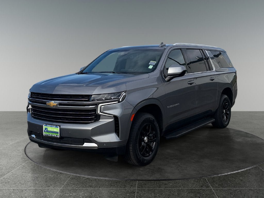 Used 2022 Chevrolet Suburban LT AWD/4WD image 3