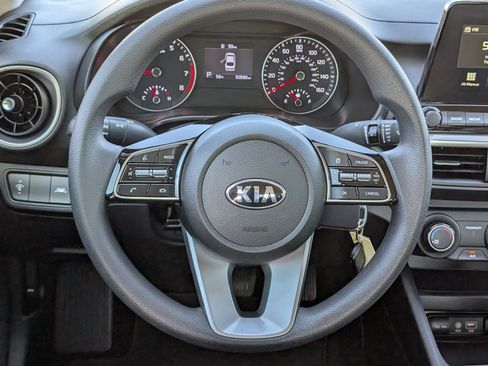 Used 2021 Kia Forte LXS image 12
