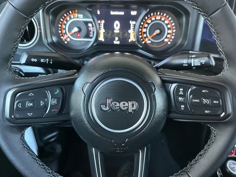 New 2025 Jeep Gladiator Rubicon image 22