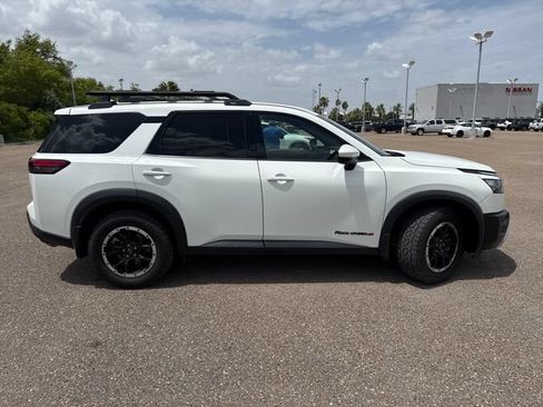 Used 2024 Nissan Pathfinder Rock Creek AWD/4WD image 8