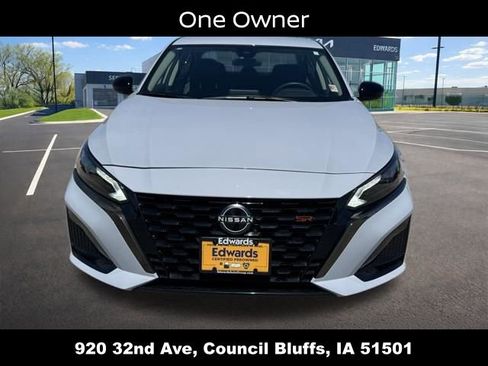 Used 2023 Nissan Altima 2.5 SR FWD image 5