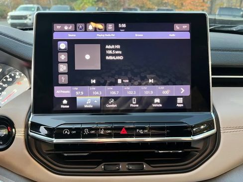 Used 2022 Jeep Compass Limited AWD/4WD image 29