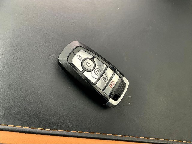 Used 2024 Ford Expedition Max Platinum RWD image 36