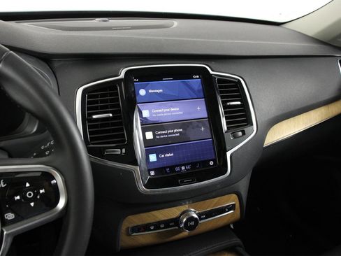 Certified 2024 Volvo XC90 T8 Plus w/ Protection Package Premier image 9