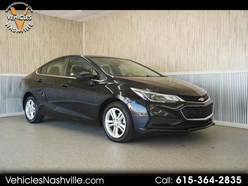 Used 2017 Chevrolet Cruze LT image 1