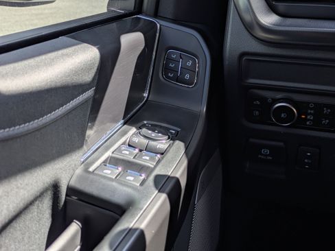 New 2025 Ford F150 Lariat w/ Equipment Group 501A Mid image 26