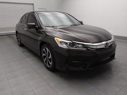Used 2017 Honda Accord EX image 13