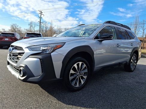 Certified 2025 Subaru Outback Limited image 4