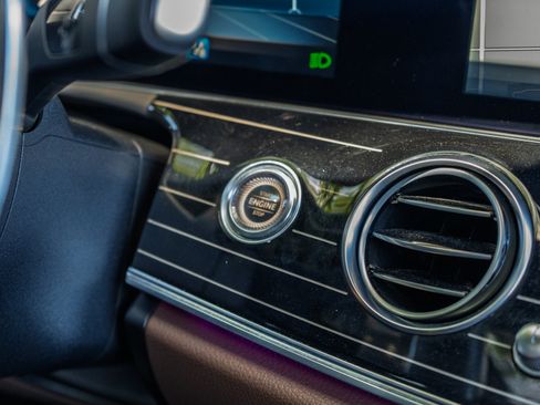 Used 2018 Mercedes-Benz E 63 AMG S image 33