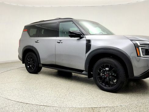 Used 2025 Nissan Armada PRO-4X AWD/4WD image 3