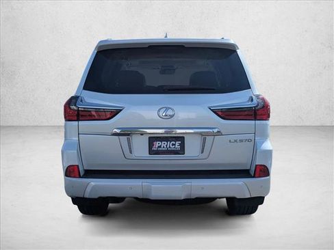 Used 2020 Lexus LX 570 4WD w/ Luxury Package image 6