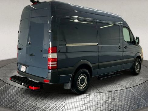 Used 2018 Mercedes-Benz Sprinter 2500 image 8