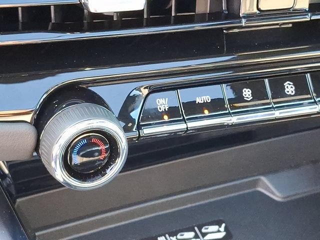 New 2026 Chevrolet Tahoe High Country AWD/4WD image 10