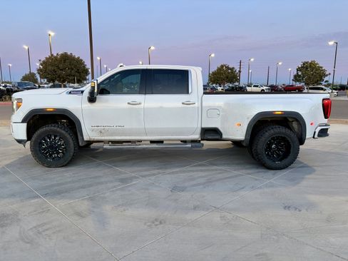 Used 2020 GMC Sierra 3500 Denali w/ Denali Ultimate Package image 2