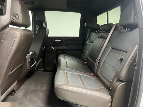 Used 2022 GMC Sierra 3500 Denali w/ Denali Ultimate Package AWD/4WD image 47