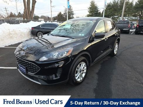 Certified 2022 Ford Escape SE w/ Cold Weather Package image 3