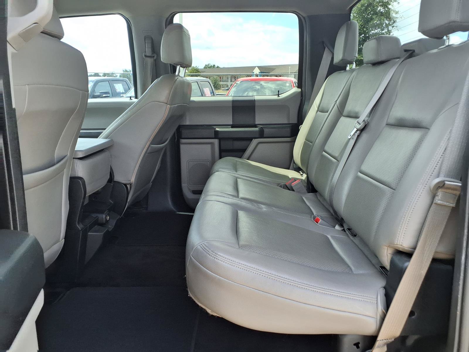 Used 2017 Ford F350 XL w/ STX Appearance Package AWD/4WD image 18