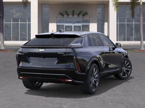 New 2026 Cadillac Lyriq Signature Sport AWD/4WD image 4