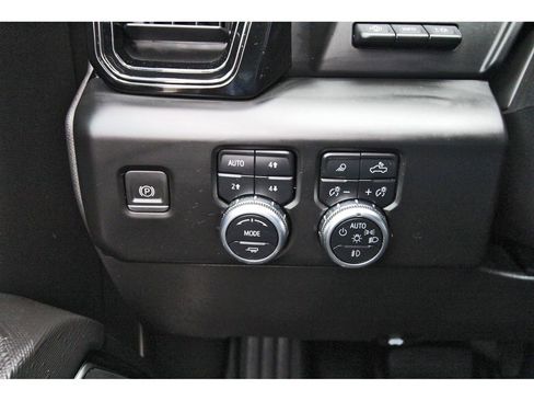 Used 2022 GMC Sierra 1500 AT4X image 22