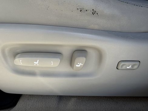 Used 2010 Lexus RX 350 2WD w/ Premium Pkg image 26