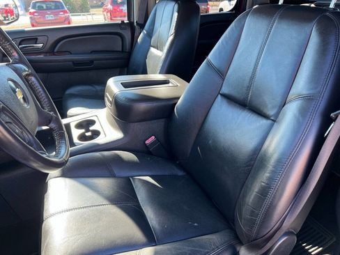 Used 2009 Chevrolet Silverado 1500 LTZ w/ Suspension Package, Off-Road image 4