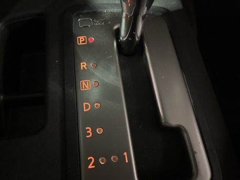 Used 2015 Nissan Frontier PRO-4X w/ Pro-4x Luxury Package image 18