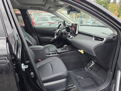 New 2026 Toyota Corolla Cross XLE image 11