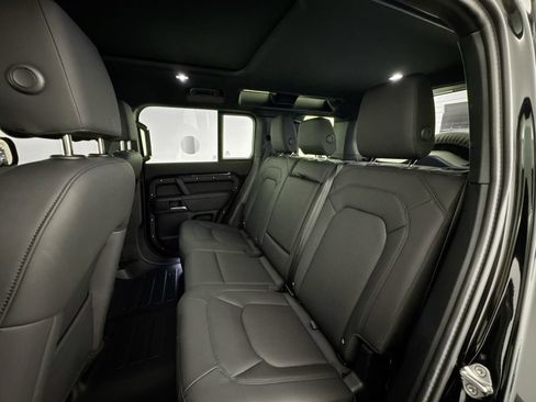 Certified 2025 Land Rover Defender 110 S AWD/4WD image 25