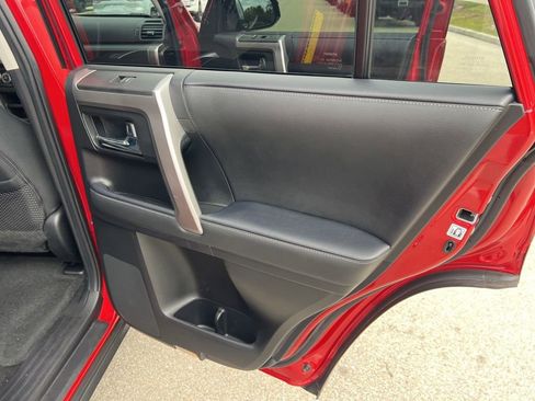 Used 2021 Toyota 4Runner SR5 RWD image 46