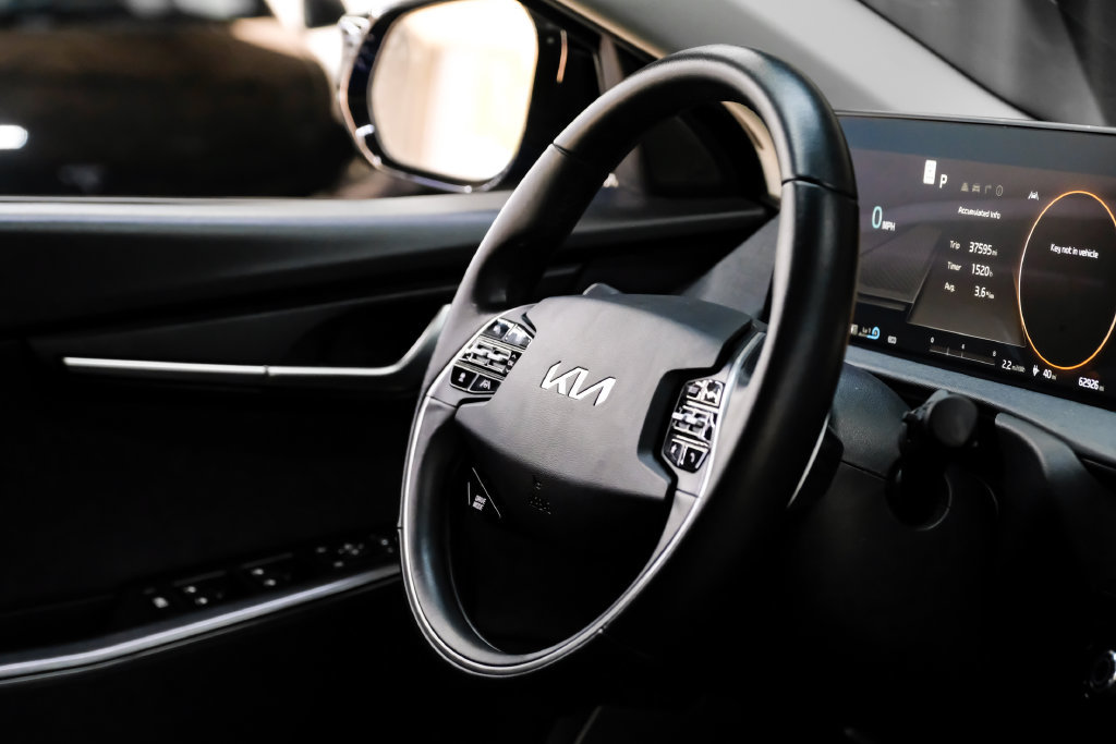 Used 2024 Kia EV6 Wind RWD image 14