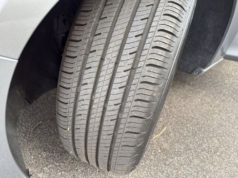 Used 2024 Chevrolet Malibu LT image 30