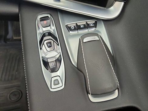 Used 2024 Chevrolet Corvette Stingray Preferred Conv w/ Z51 Performance Package RWD image 18
