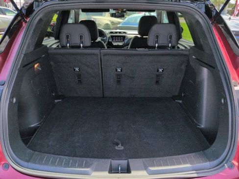 Used 2022 Chevrolet TrailBlazer RS w/ Technology Package FWD image 13