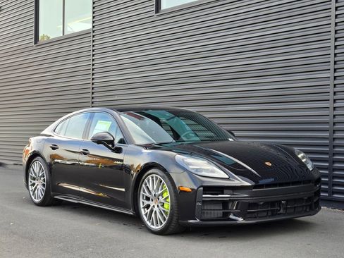 New 2026 Porsche Panamera 4 image 9