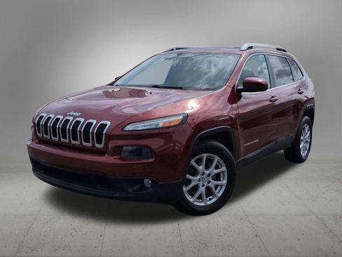 Used 2015 Jeep Cherokee Latitude FWD image 1